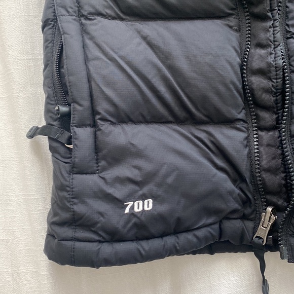 The north face goose down vest - Picture 6 of 9